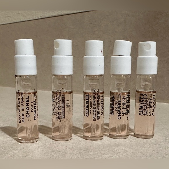 Chanel coco mademoiselle
Bundle of 5 samples - Picture 1 of 2